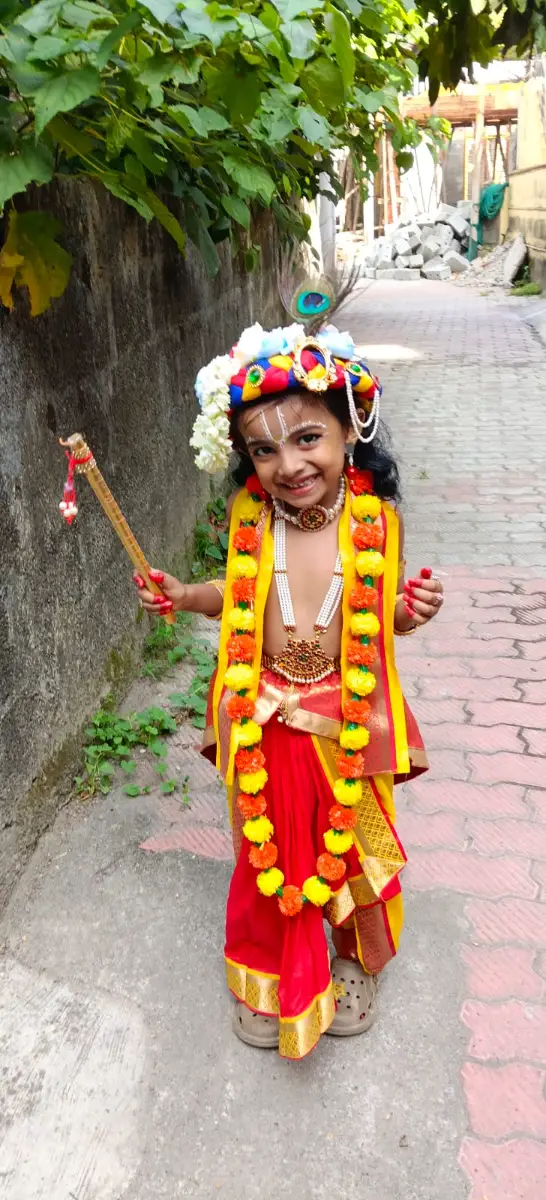 KRISHNAN-5